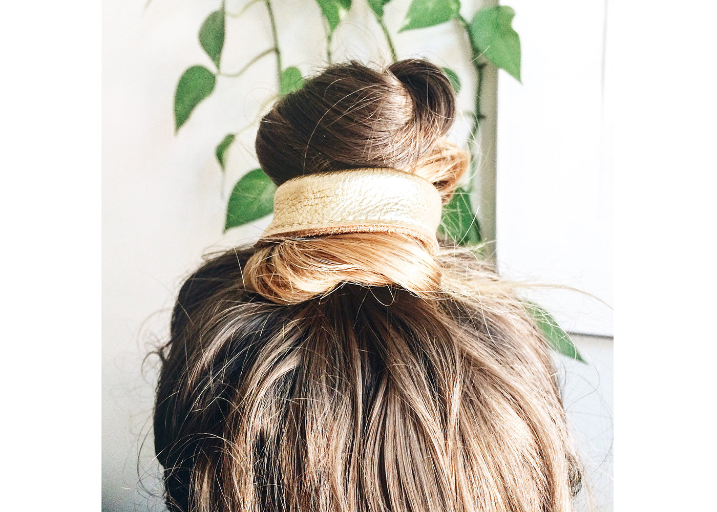 THE Leather Hair Tie