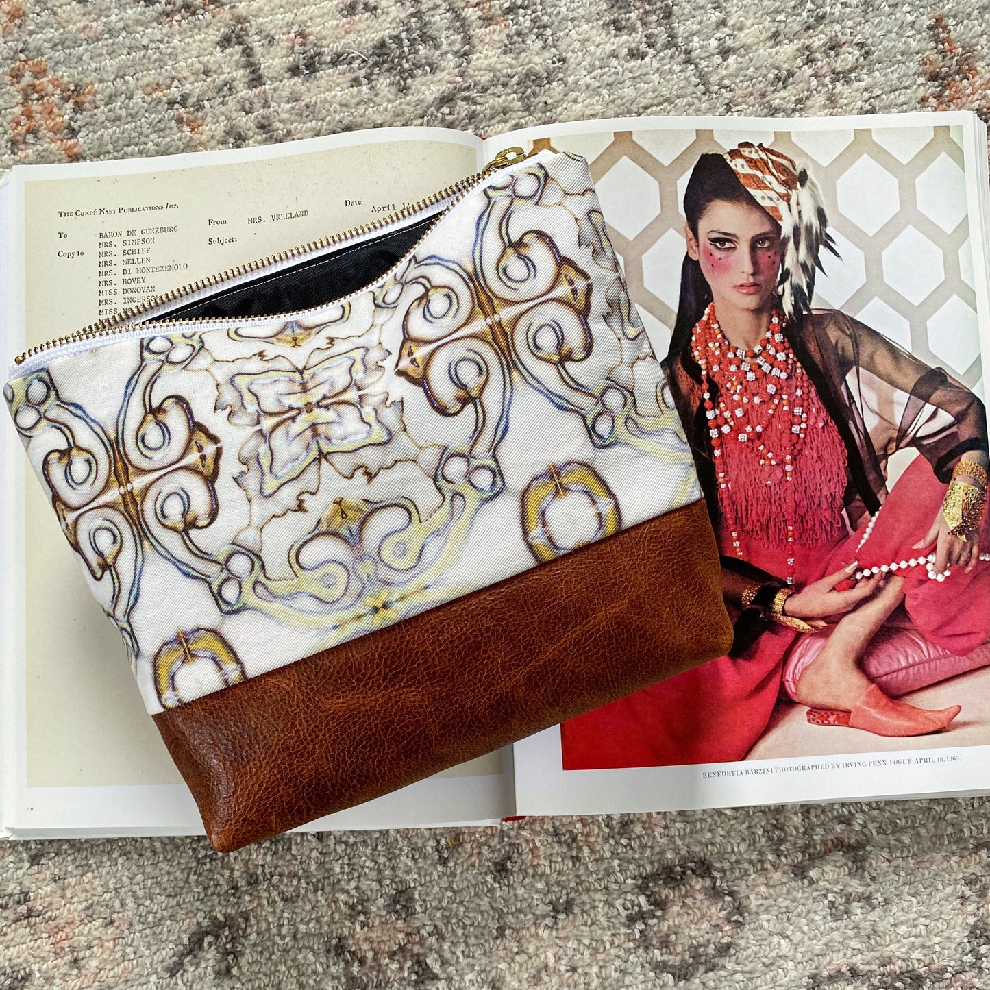 ESSENTIAL Make Up Bag large print